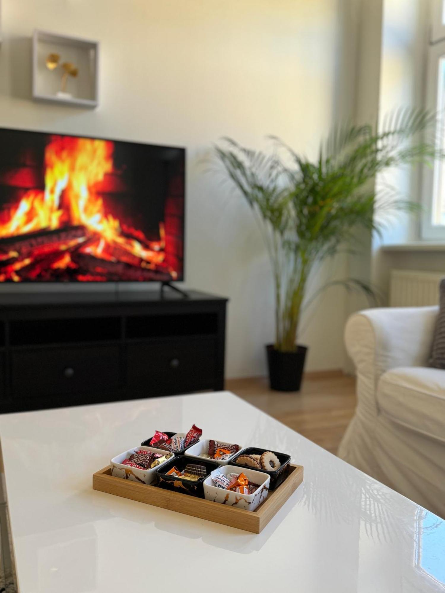 Charmante Zentral Gelegene Wohnung Wien Exterior foto