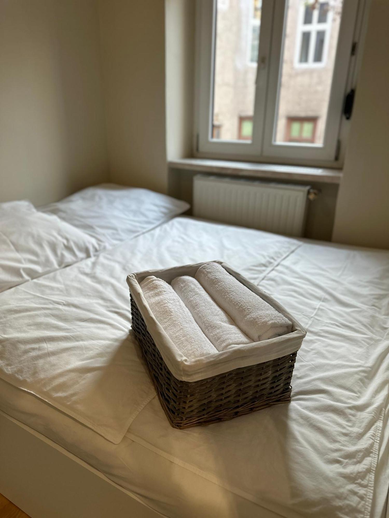 Charmante Zentral Gelegene Wohnung Wien Exterior foto